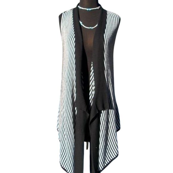 Cache Black White Cardigan Shrug Wrap Vest Top New Stretch Knit $88 NWT - Picture 1 of 3